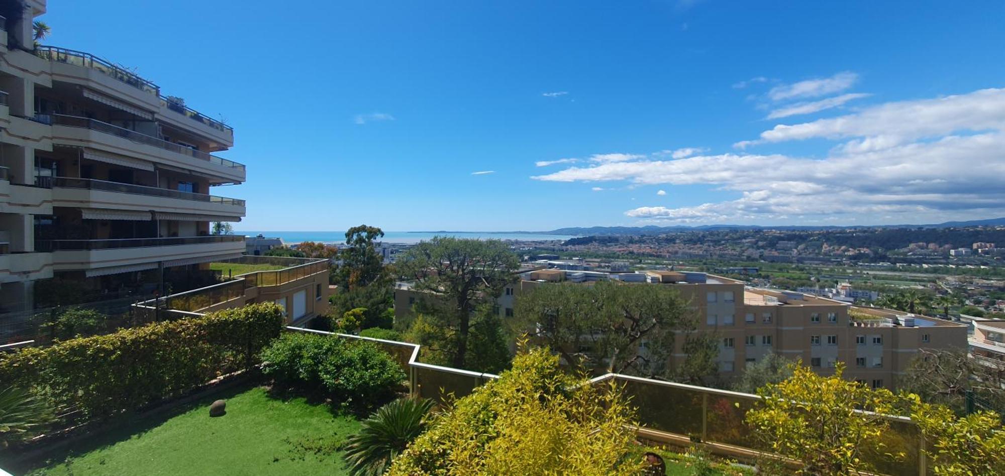 Appartamento 2 Pieces Avec Piscine Et Vue Mer Et Climatisation
